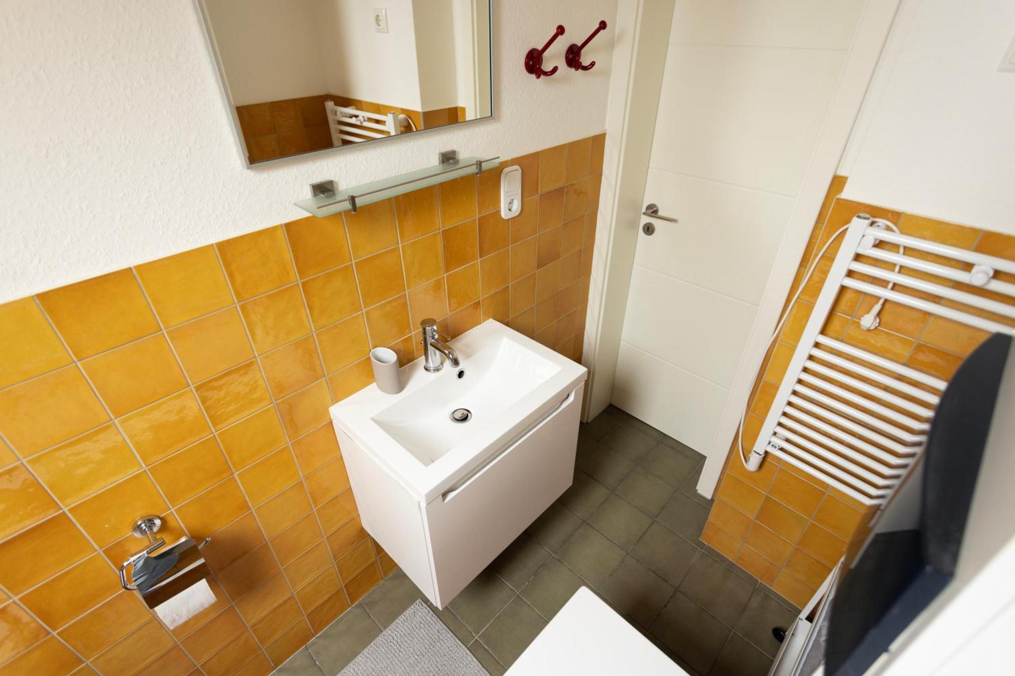 Big Flat With Fresh Renovation, Free Parking, Sonyps, Netflix Apartment Duisburg Luaran gambar