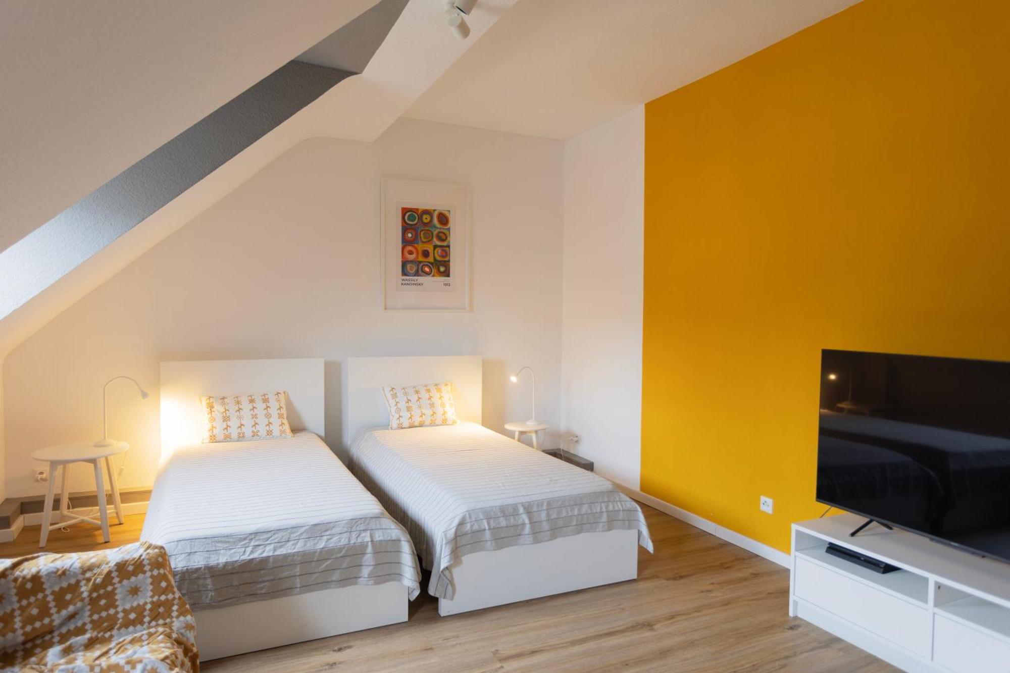 Big Flat With Fresh Renovation, Free Parking, Sonyps, Netflix Apartment Duisburg Luaran gambar
